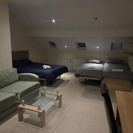 Seaford Guest House Xxx Stoke-on-Trent Esterno foto
