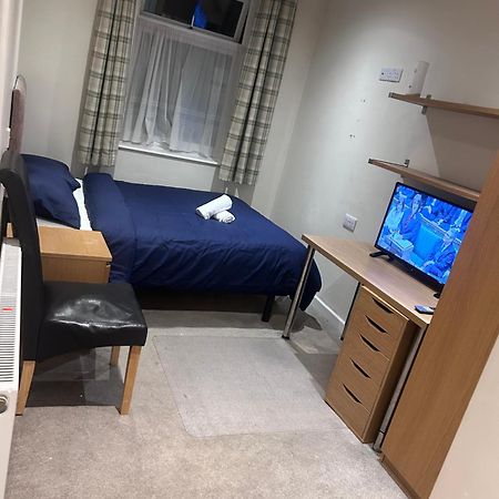 Seaford Guest House Xxx Stoke-on-Trent Esterno foto