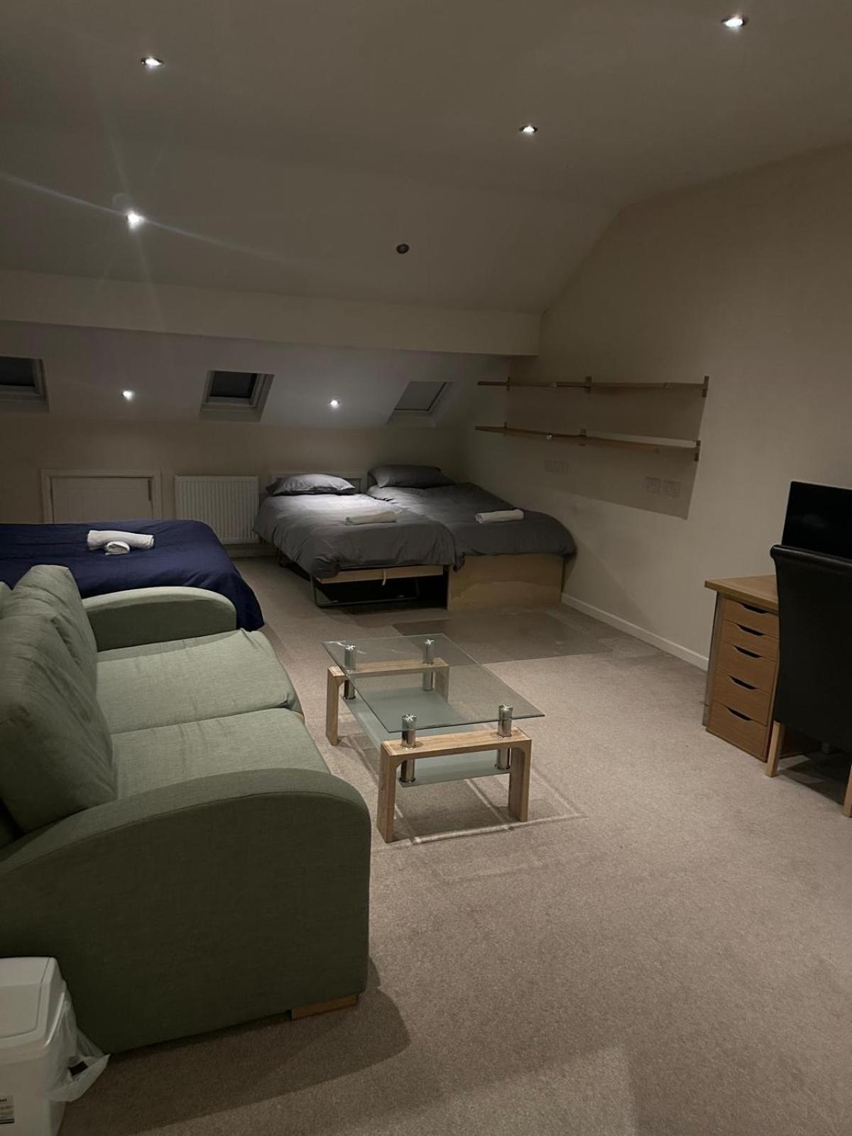 Seaford Guest House Xxx Stoke-on-Trent Esterno foto